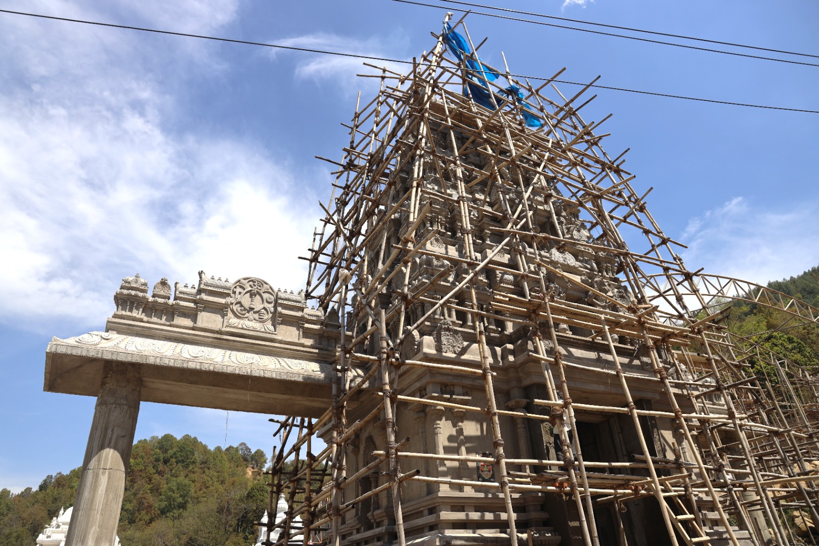 3gopuram-gate