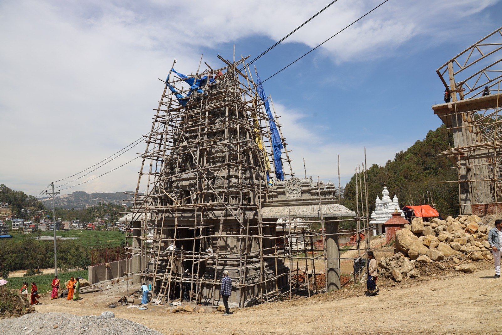4gopuram-gate